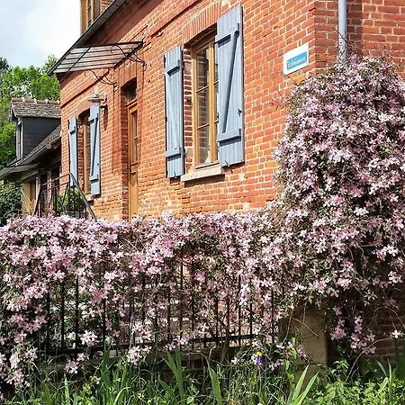 Holiday home La Levriere